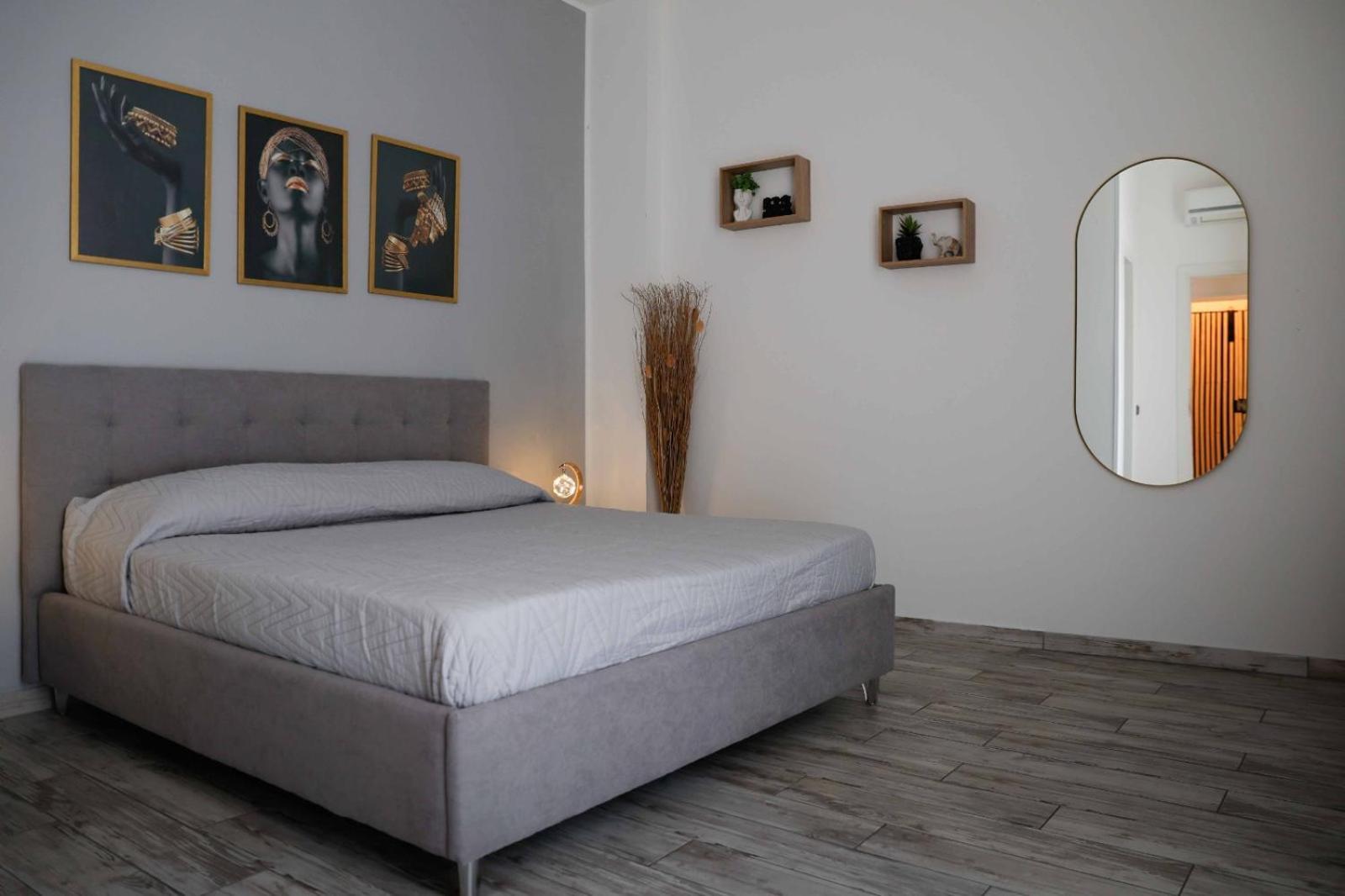 Stay In The Heart Of Salerno - Near The Duomo "La Finestra Sul Borgo" 외부 사진