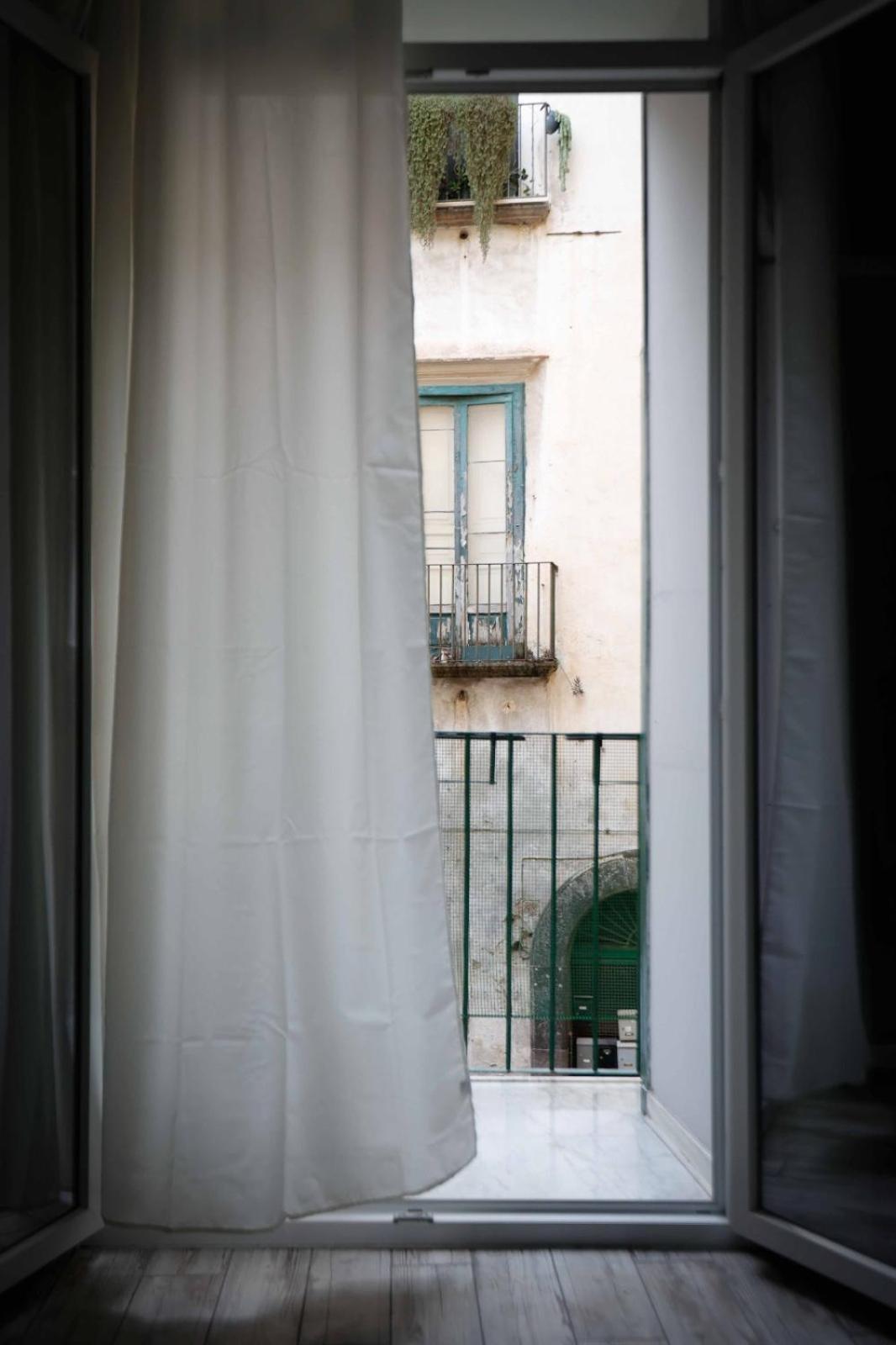 Stay In The Heart Of Salerno - Near The Duomo "La Finestra Sul Borgo" 외부 사진