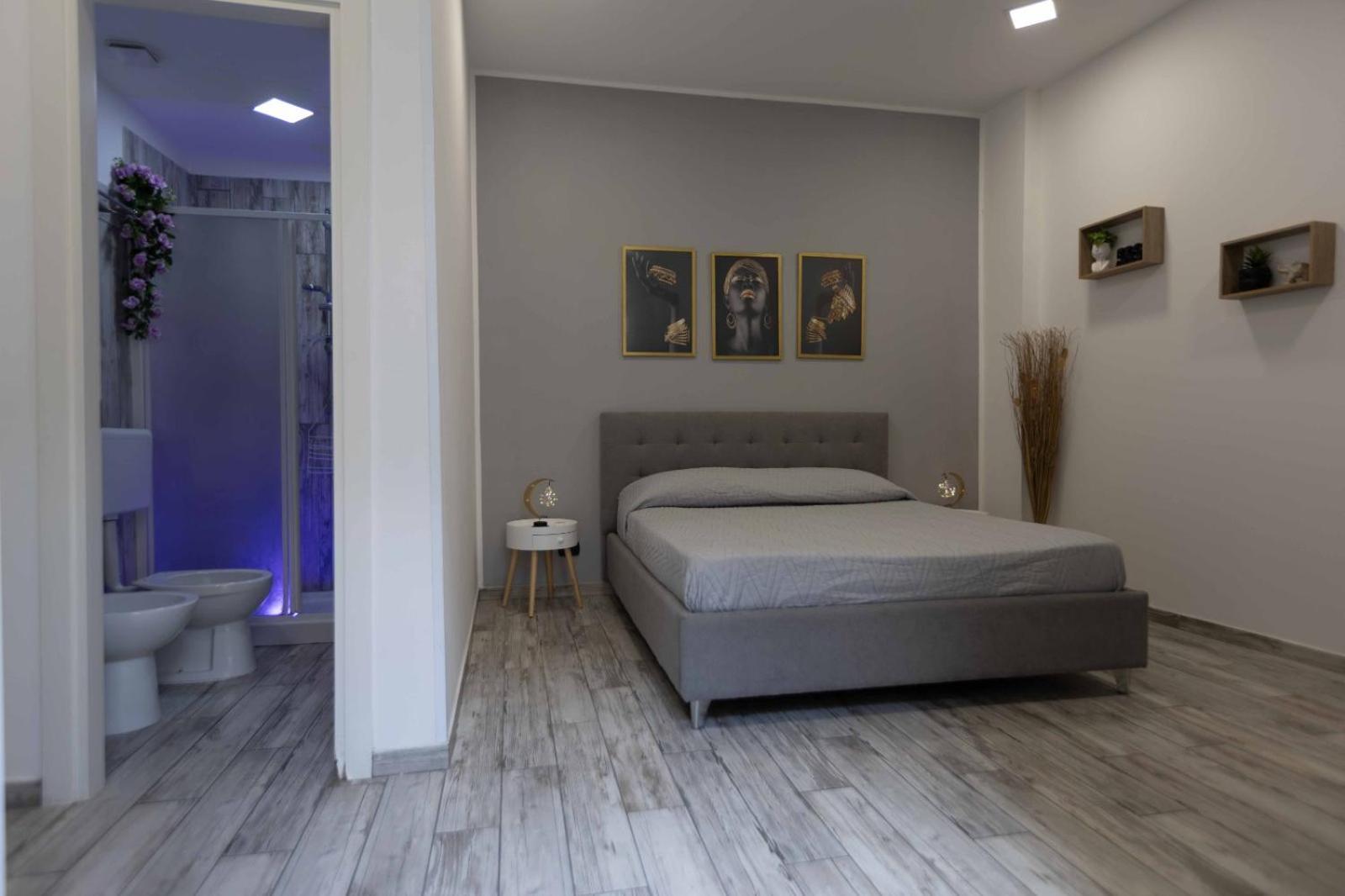 Stay In The Heart Of Salerno - Near The Duomo "La Finestra Sul Borgo" 외부 사진